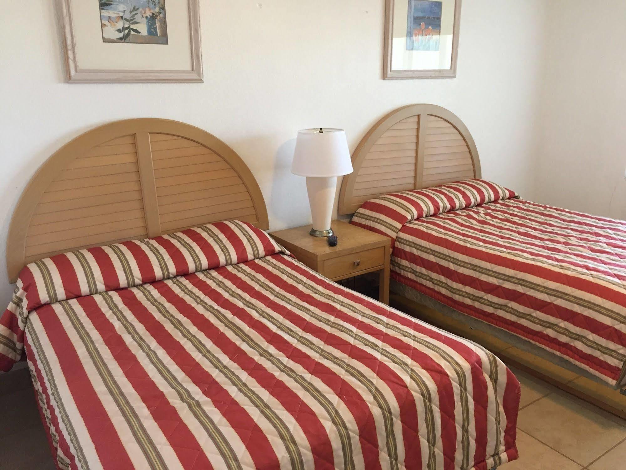 Economy Suites Cypress Gardens Extérieur photo